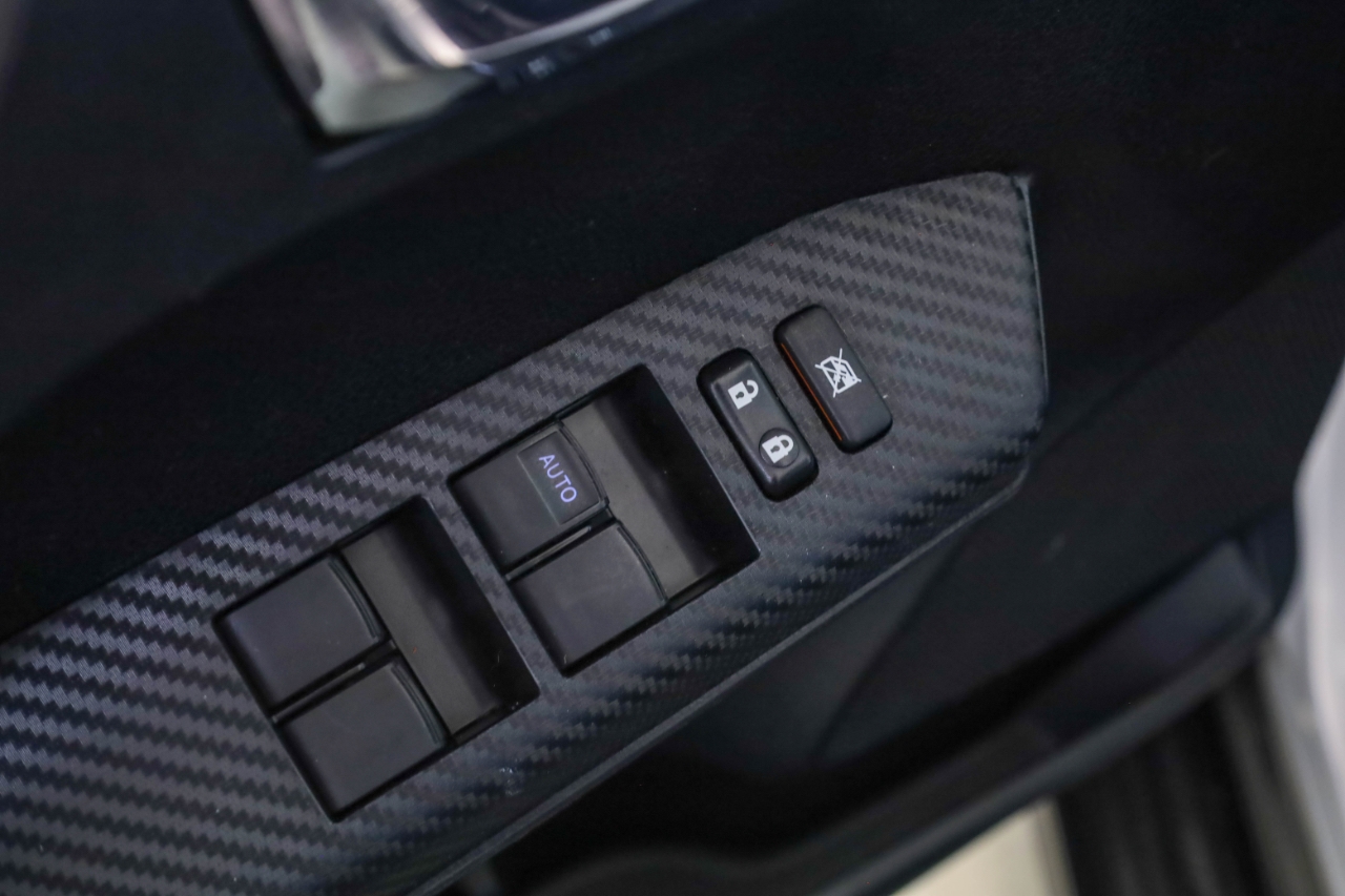 Toyota RAV4 FWD 4dr XLE (Natl) 2015