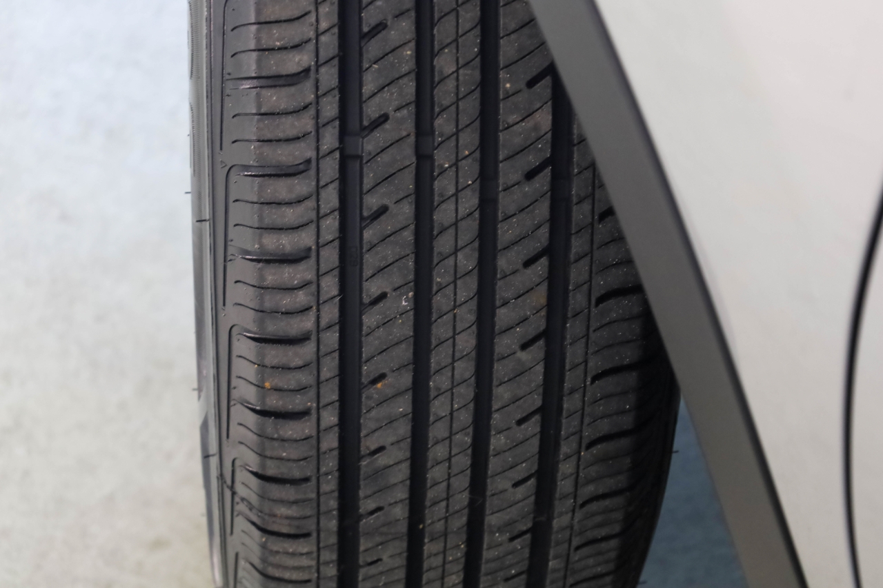 Toyota RAV4 FWD 4dr XLE (Natl) 2015