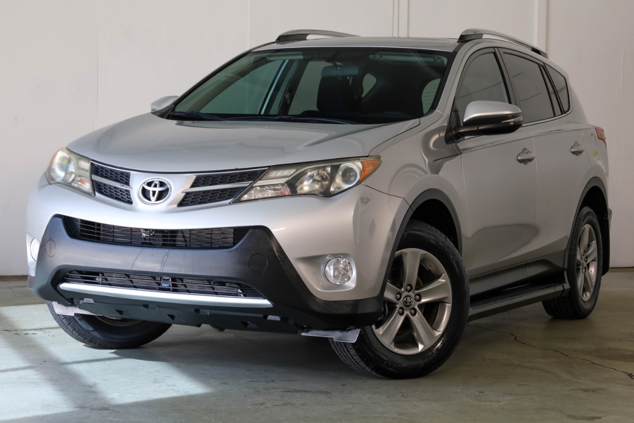 Toyota RAV4 FWD 4dr XLE (Natl) 2015