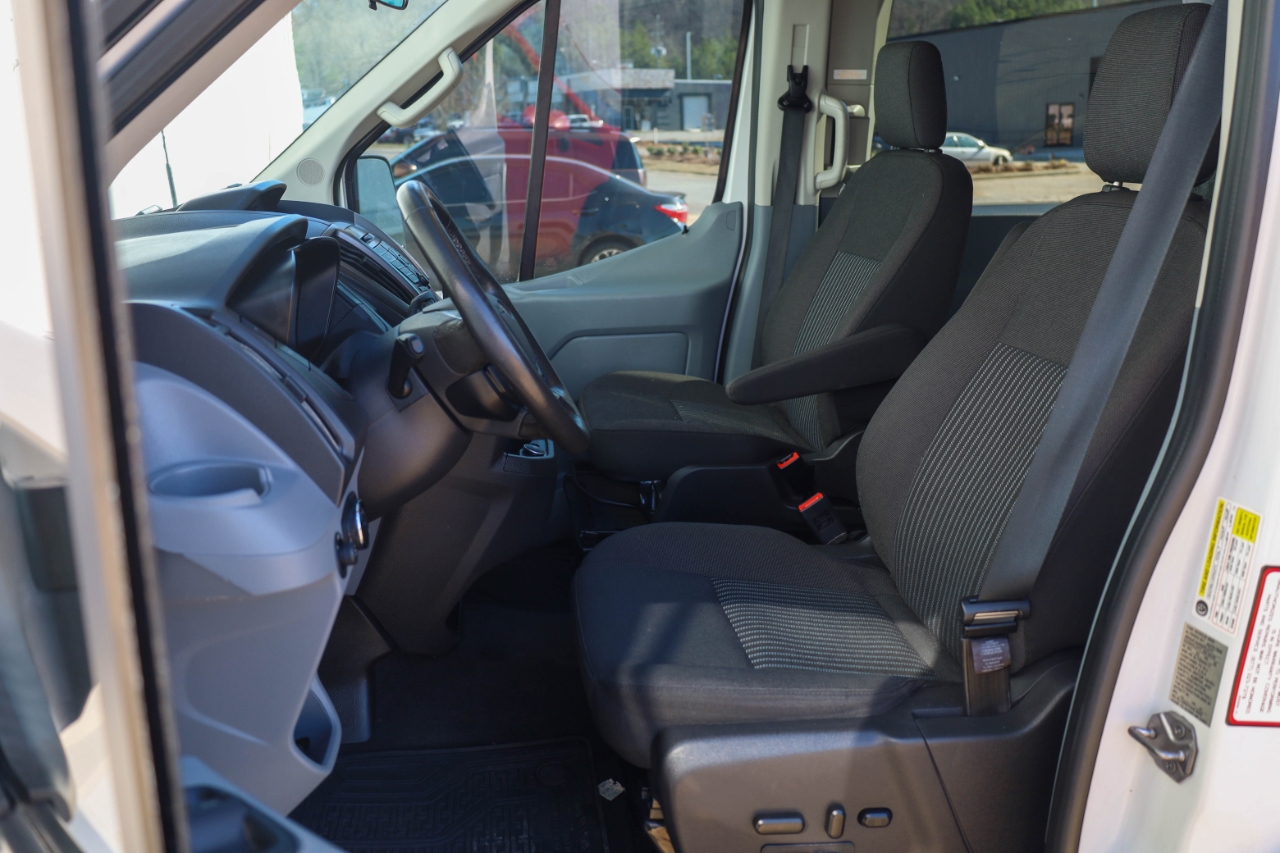 Ford Transit Passenger Wagon T-150 130" Med Roof XLT Sliding RH Dr 2018