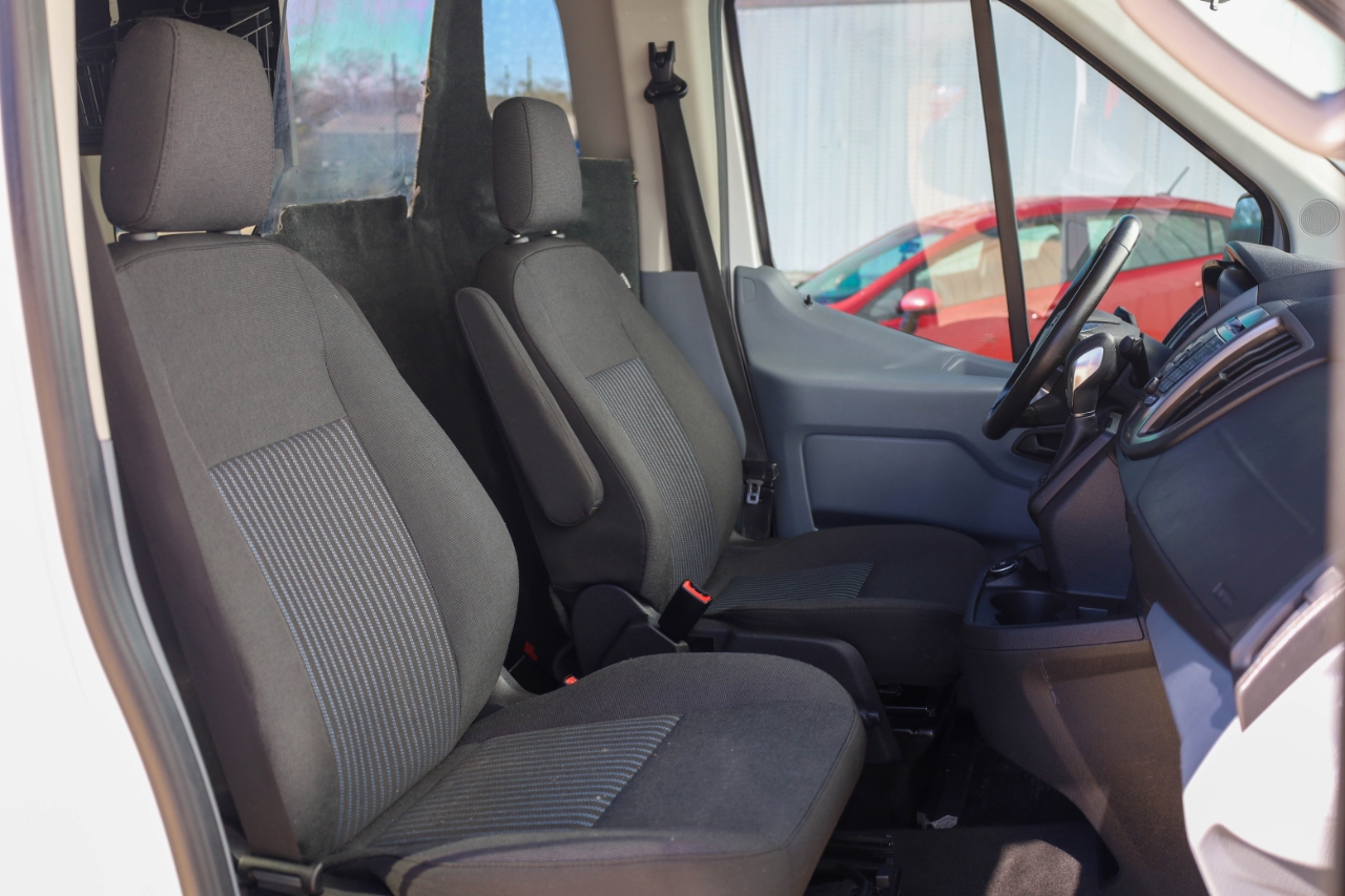 Ford Transit Passenger Wagon T-150 130" Med Roof XLT Sliding RH Dr 2018