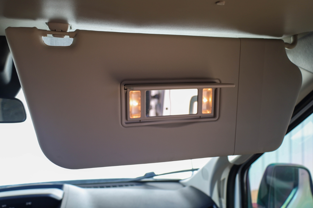 Ford Transit Passenger Wagon T-150 130" Med Roof XLT Sliding RH Dr 2018