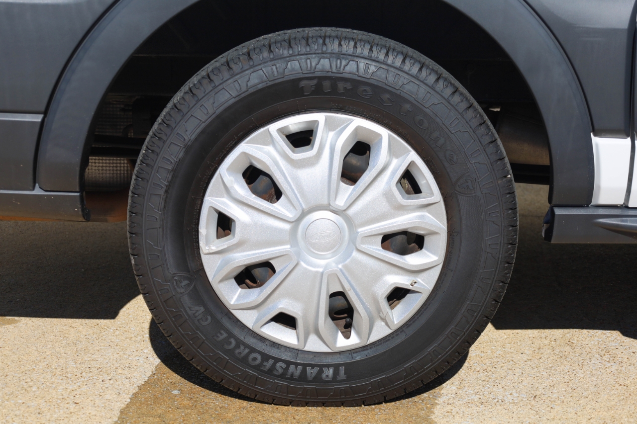 Ford Transit Passenger Wagon T-150 130" Med Roof XLT Sliding RH Dr 2018