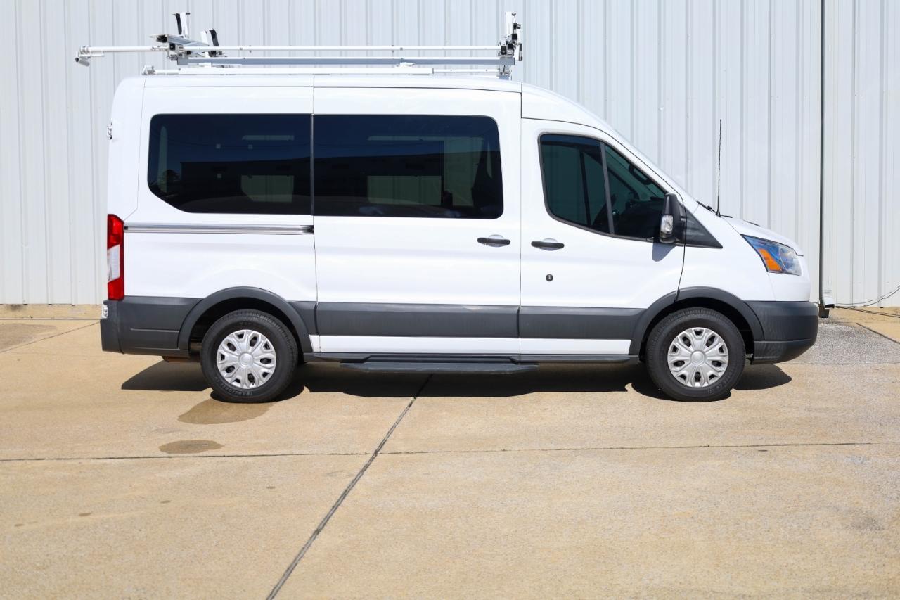 Ford Transit Passenger Wagon T-150 130" Med Roof XLT Sliding RH Dr 2018