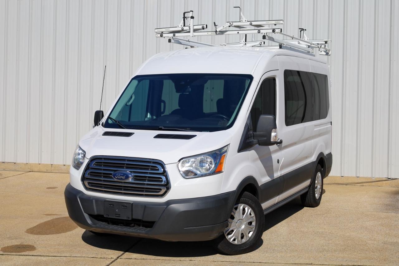 Ford Transit Passenger Wagon T-150 130" Med Roof XLT Sliding RH Dr 2018