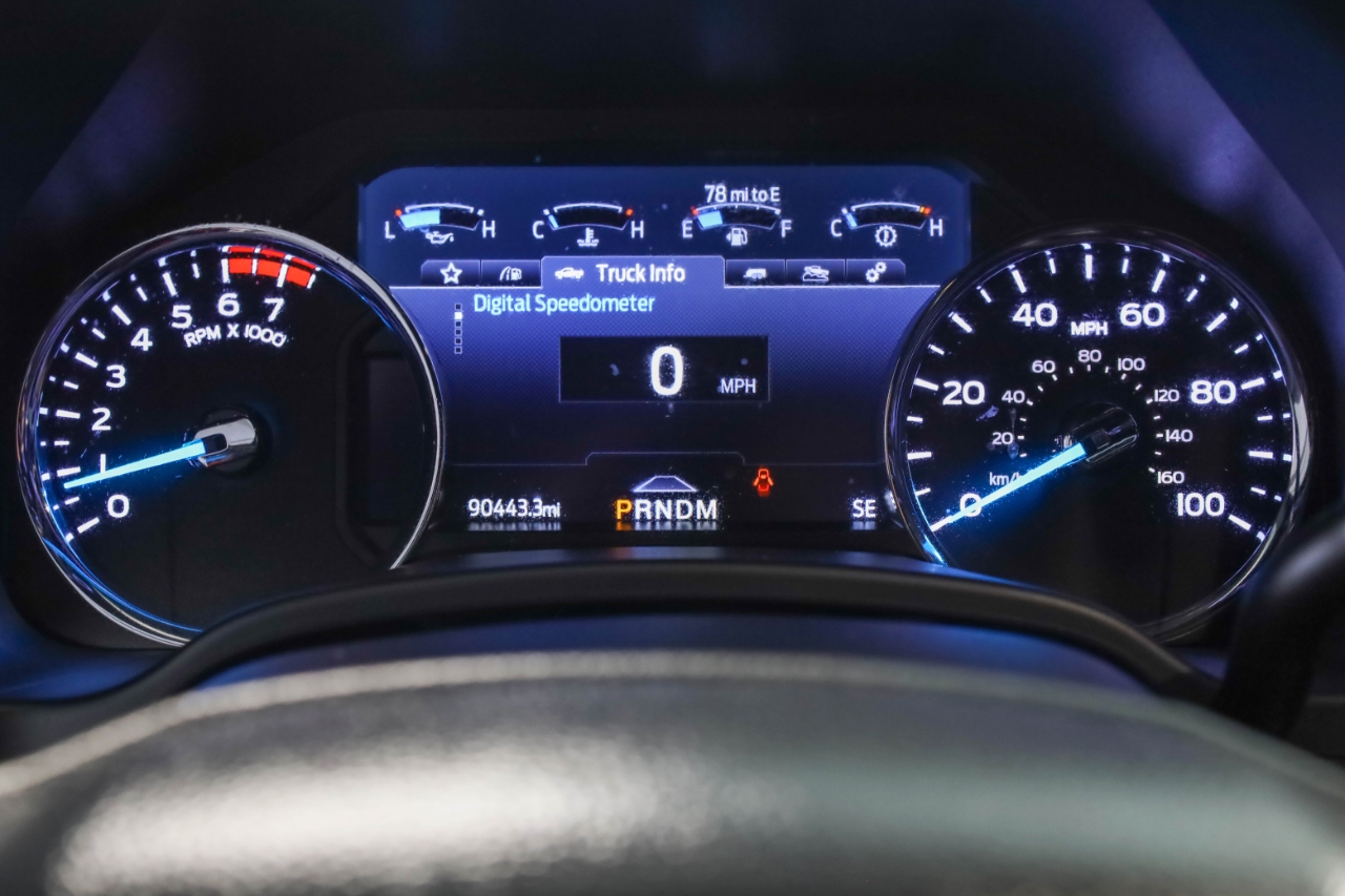 Ford Super Duty F-250 SRW King Ranch 4WD Crew Cab 8' Box 2022