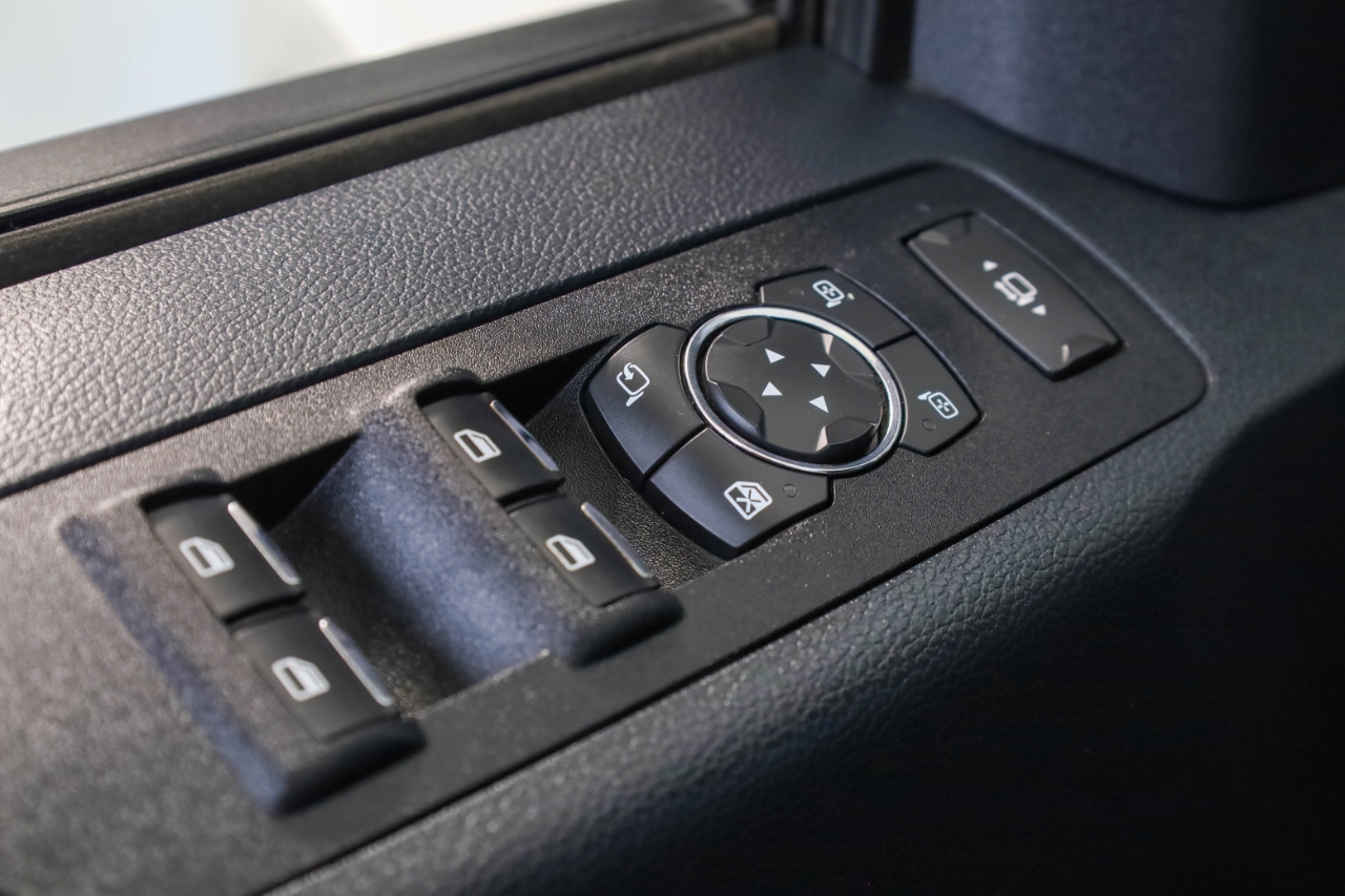 Ford Super Duty F-250 SRW King Ranch 4WD Crew Cab 8' Box 2022