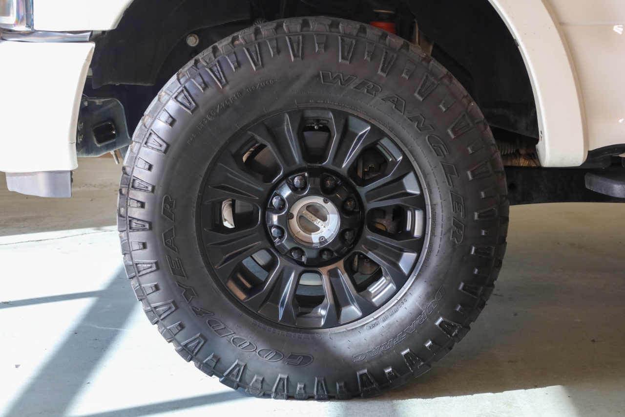 Ford Super Duty F-250 SRW King Ranch 4WD Crew Cab 8' Box 2022