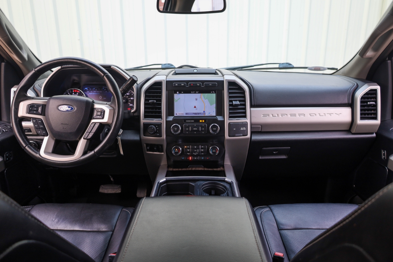 Ford Super Duty F-350 DRW King Ranch 4WD Crew Cab 8' Box 2019