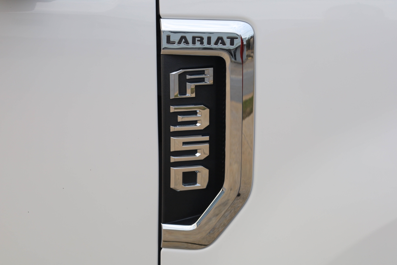 Ford Super Duty F-350 DRW King Ranch 4WD Crew Cab 8' Box 2019