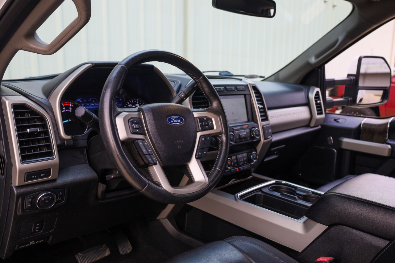 Ford Super Duty F-350 DRW King Ranch 4WD Crew Cab 8' Box 2019