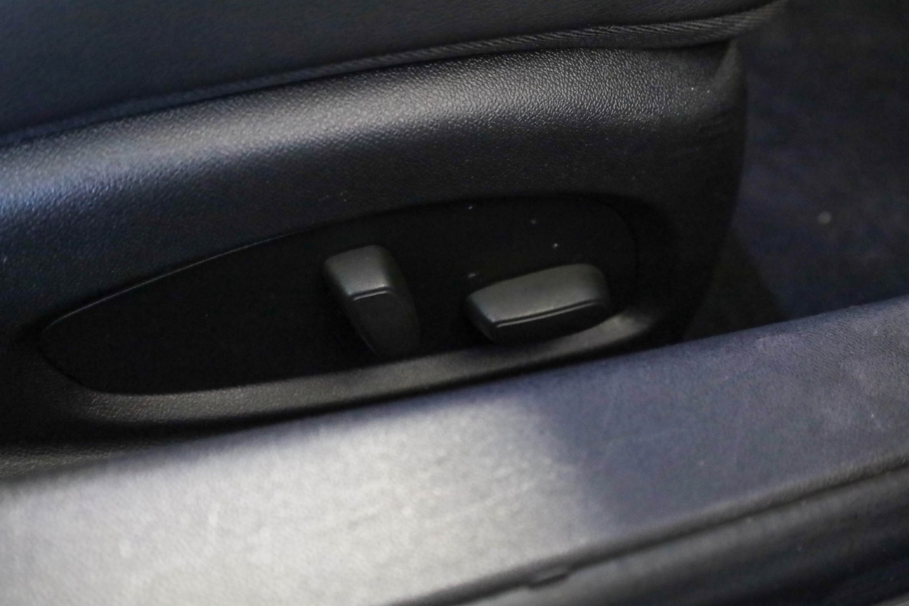 Chevrolet Camaro 2dr Cpe 2LT 2016