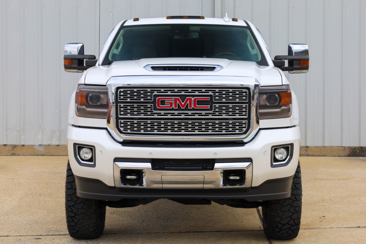 GMC Sierra 3500HD 4WD Crew Cab 167.7" Denali 2018