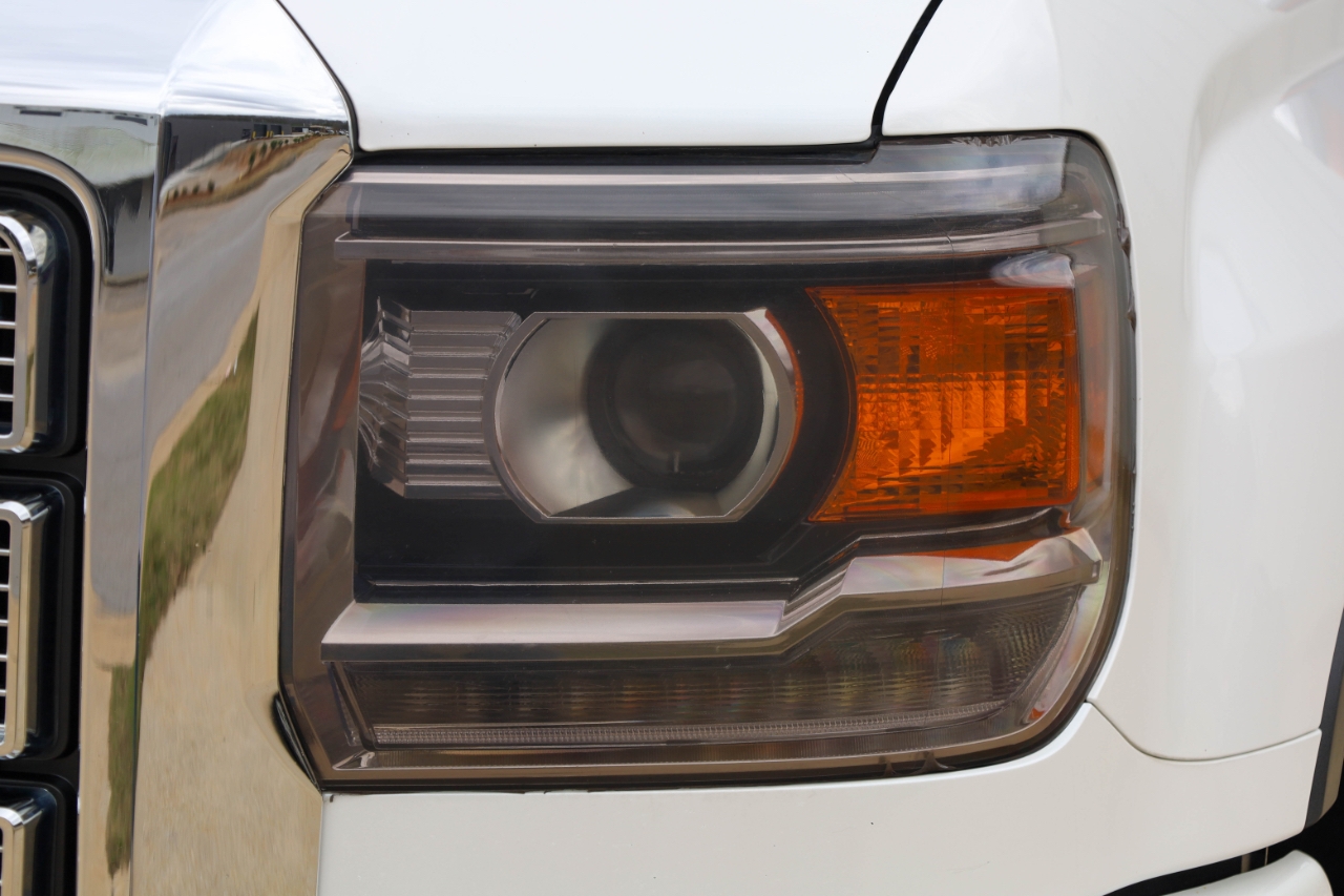 GMC Sierra 3500HD 4WD Crew Cab 167.7" Denali 2018