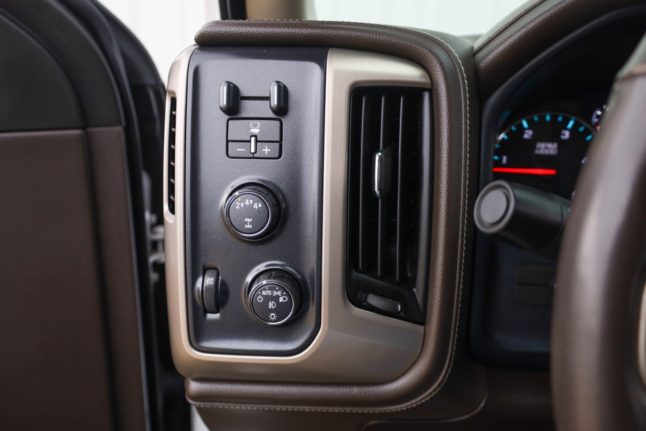 GMC Sierra 3500HD 4WD Crew Cab 167.7" Denali 2018