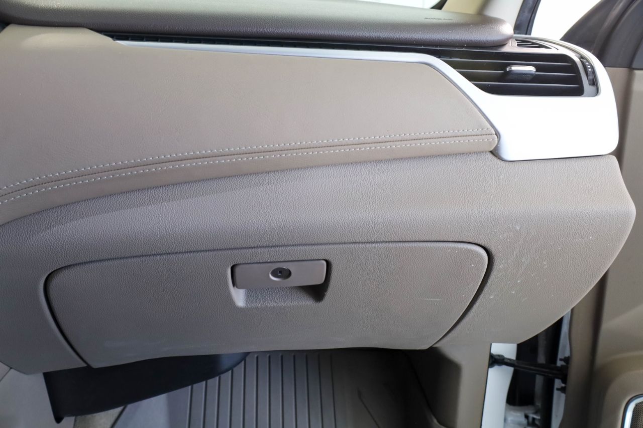 GMC Yukon XL 2WD 4dr SLT 2018