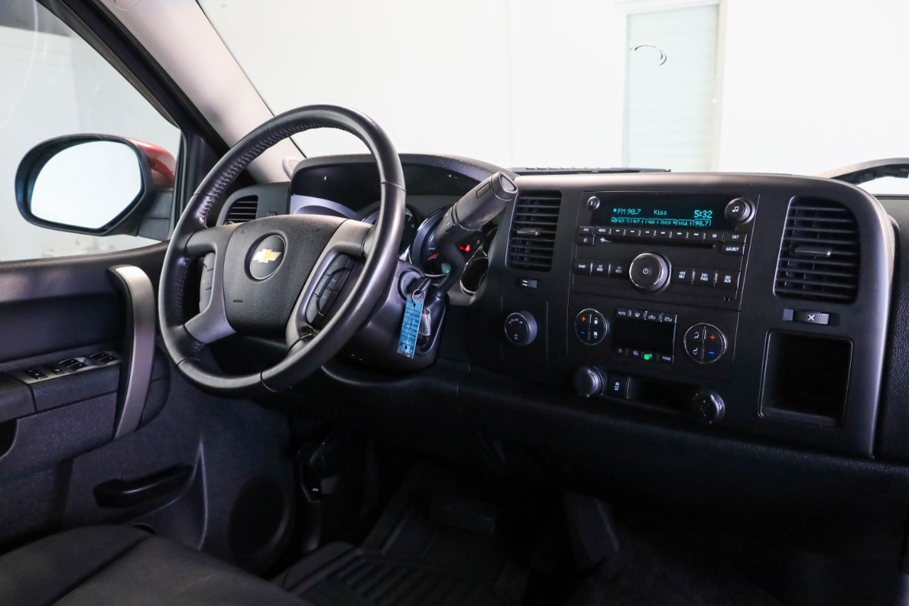 Chevrolet Silverado 1500 4WD Crew Cab 143.5" LT 2013