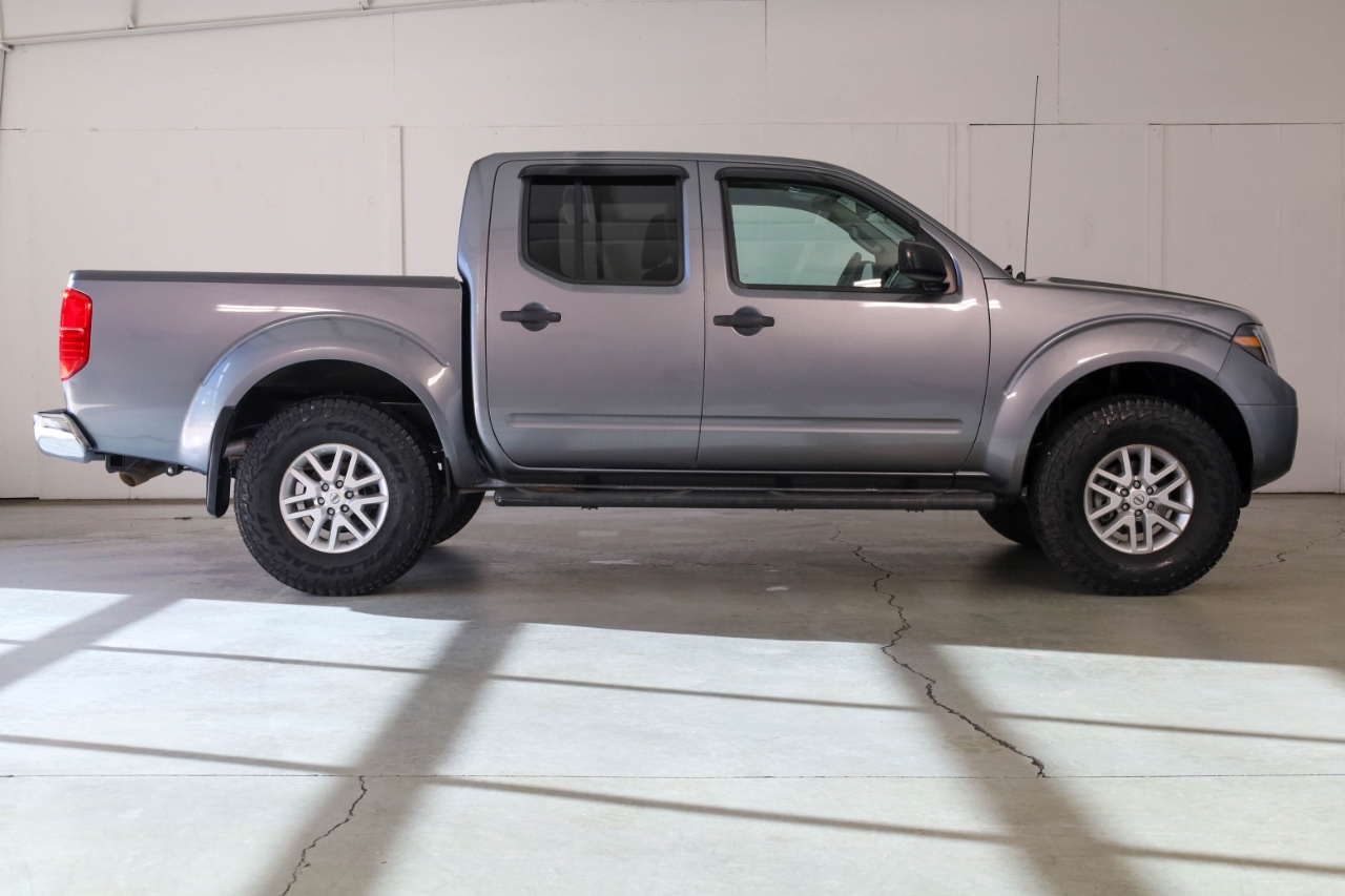 Nissan Frontier 4WD Crew Cab SWB Auto SV 2016