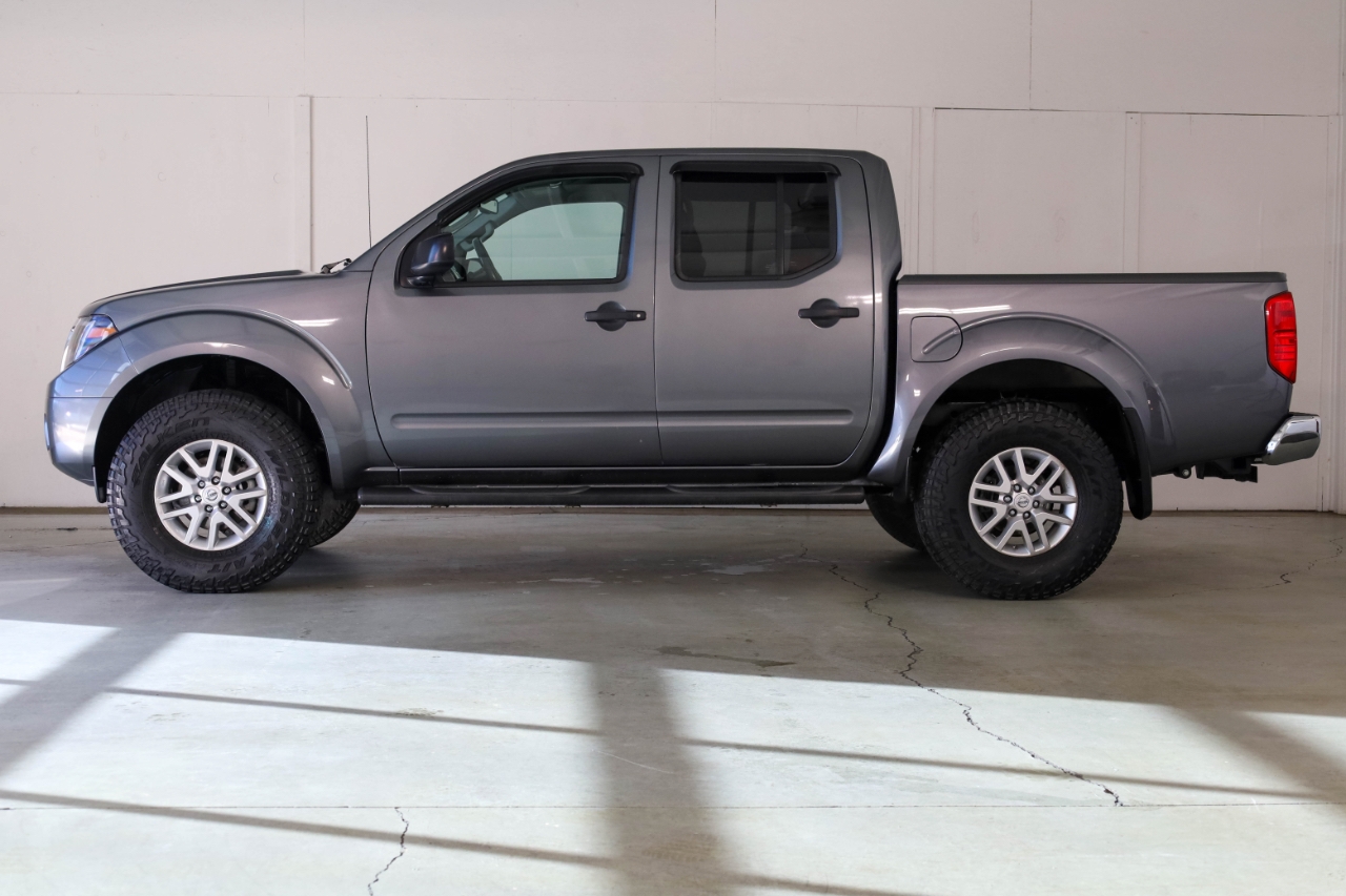 Nissan Frontier 4WD Crew Cab SWB Auto SV 2016