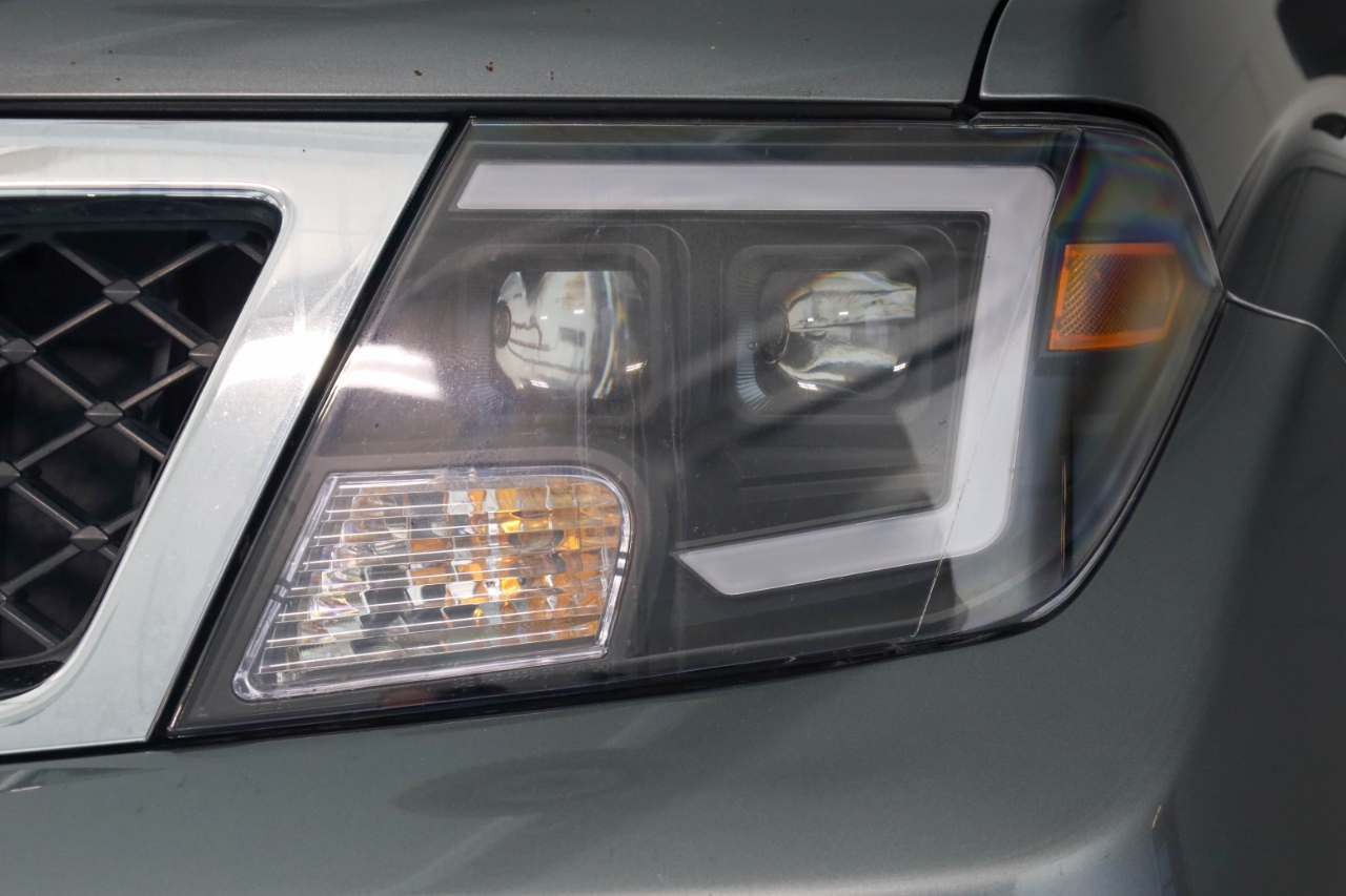 Nissan Frontier 4WD Crew Cab SWB Auto SV 2016