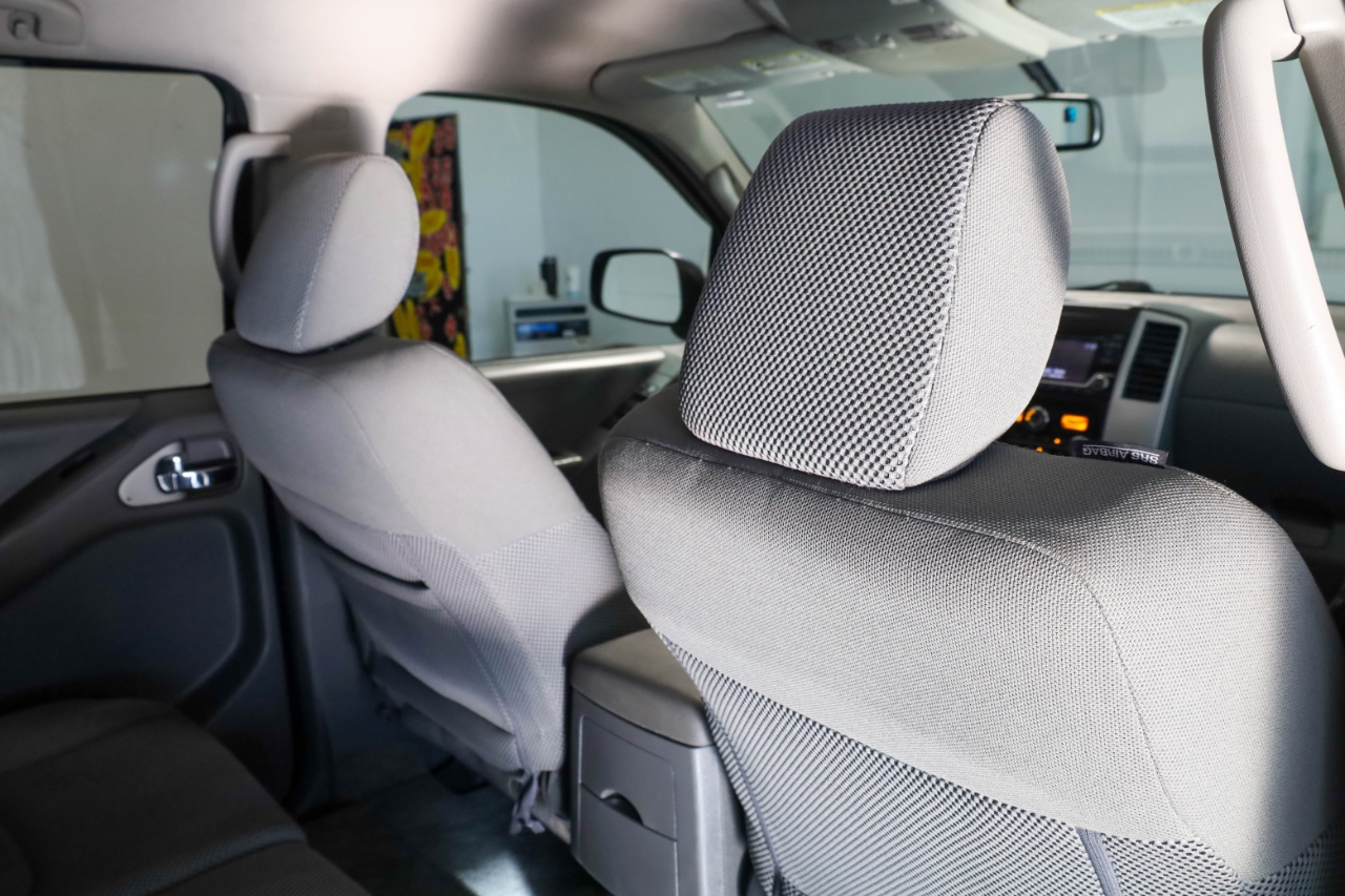 Nissan Frontier 4WD Crew Cab SWB Auto SV 2016