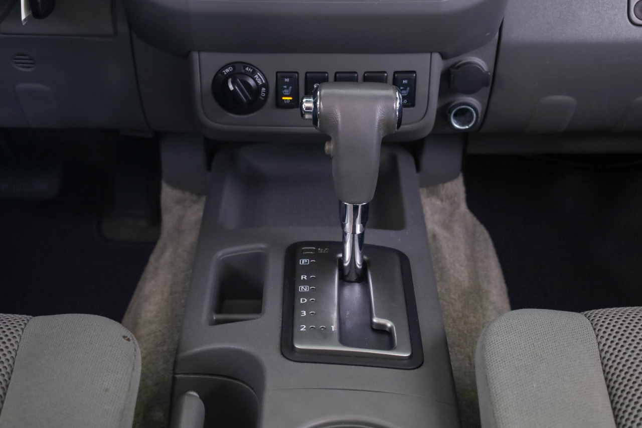 Nissan Frontier 4WD Crew Cab SWB Auto SV 2016