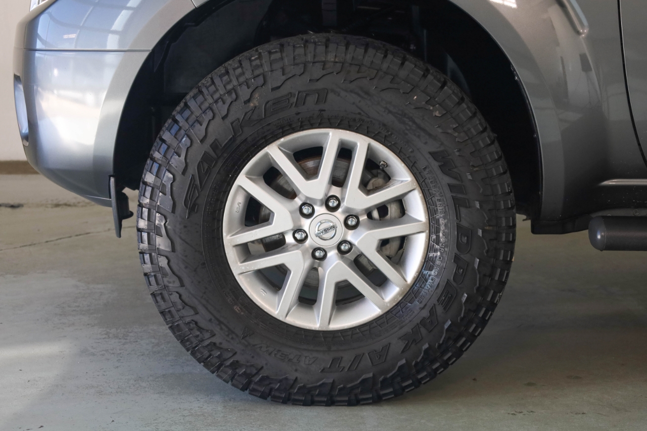 Nissan Frontier 4WD Crew Cab SWB Auto SV 2016