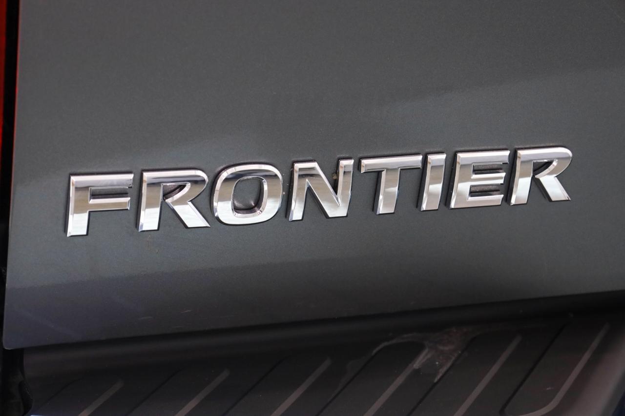 Nissan Frontier 4WD Crew Cab SWB Auto SV 2016