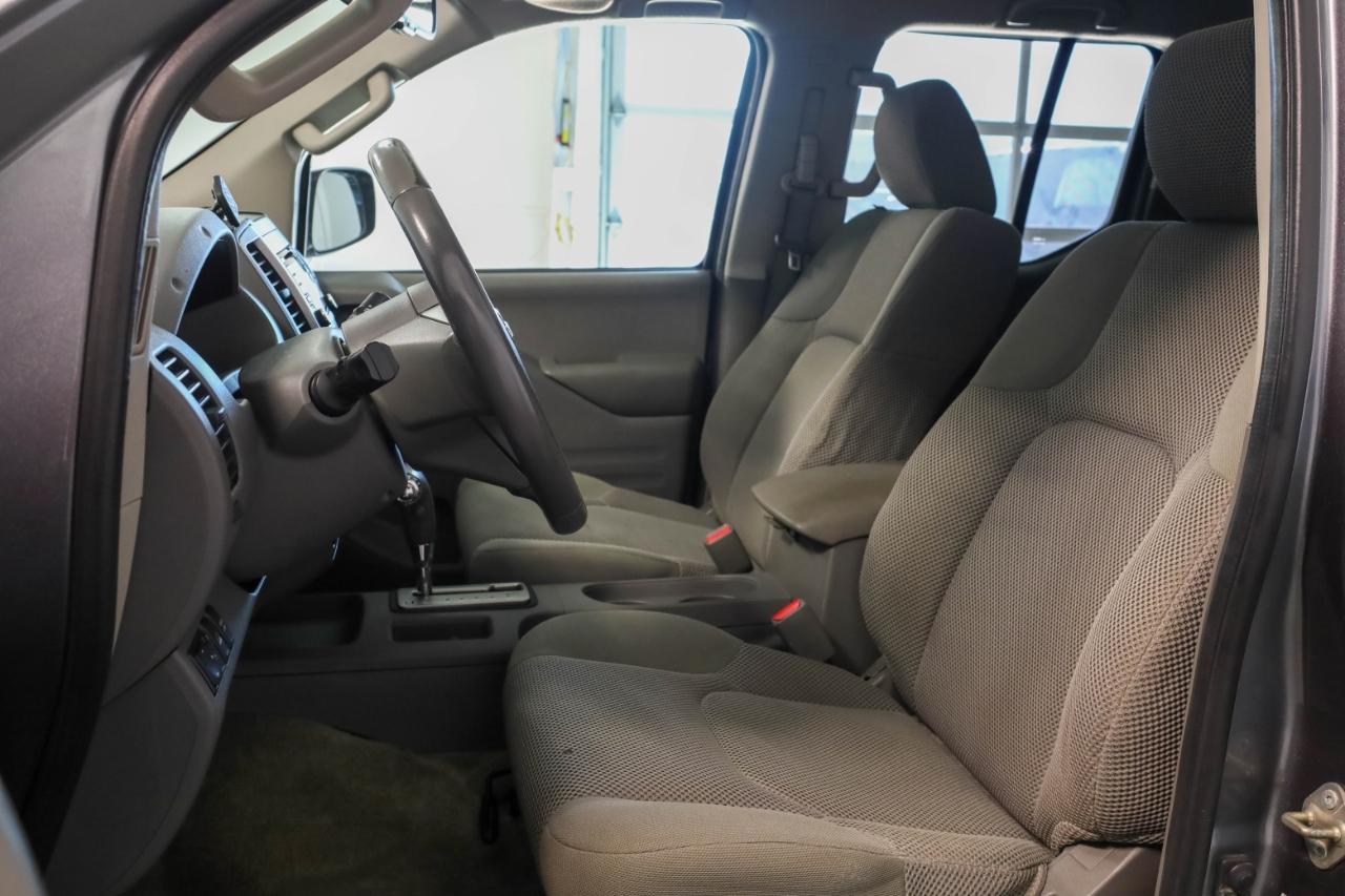 Nissan Frontier 4WD Crew Cab SWB Auto SV 2016