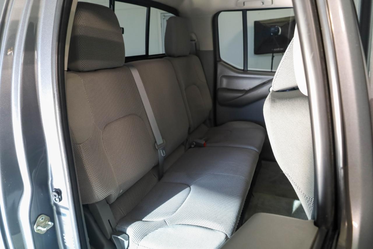 Nissan Frontier 4WD Crew Cab SWB Auto SV 2016