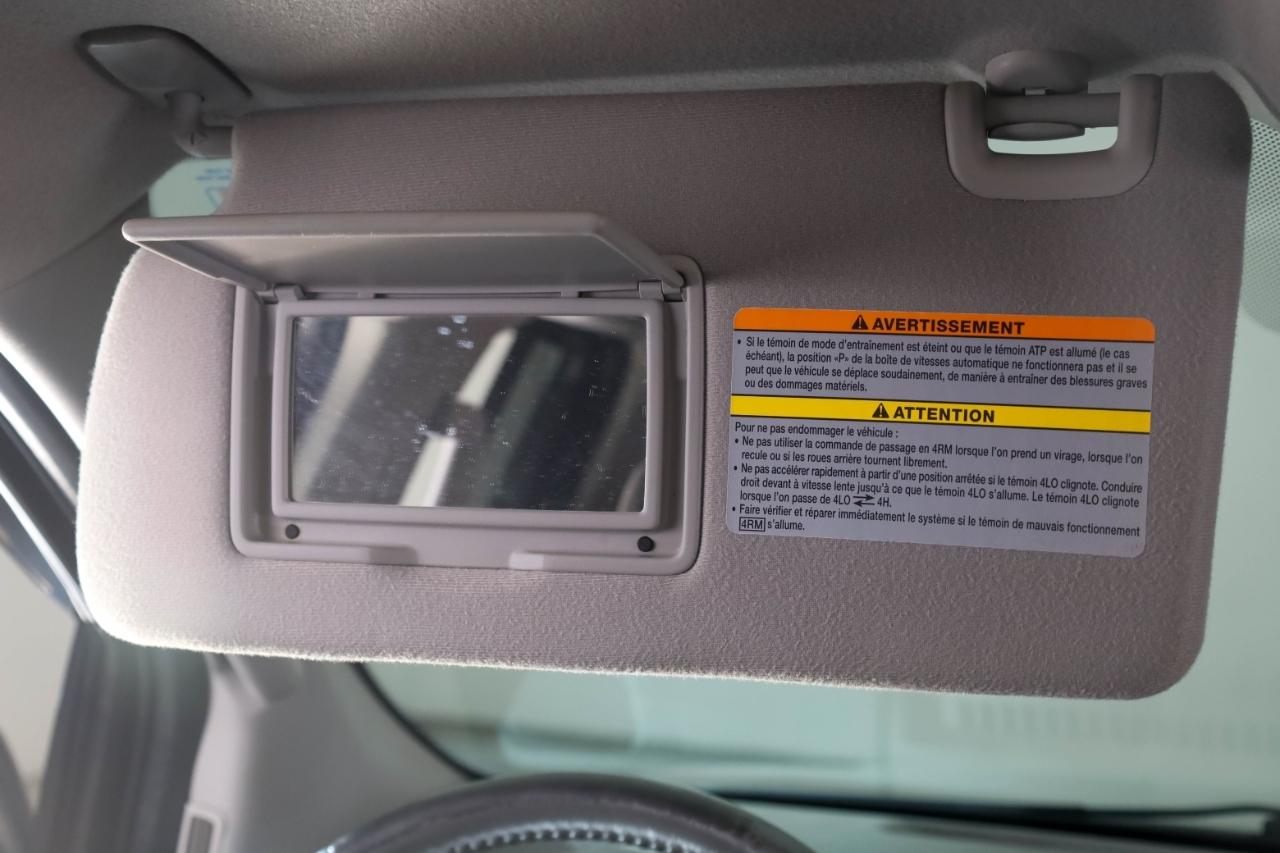 Nissan Frontier 4WD Crew Cab SWB Auto SV 2016