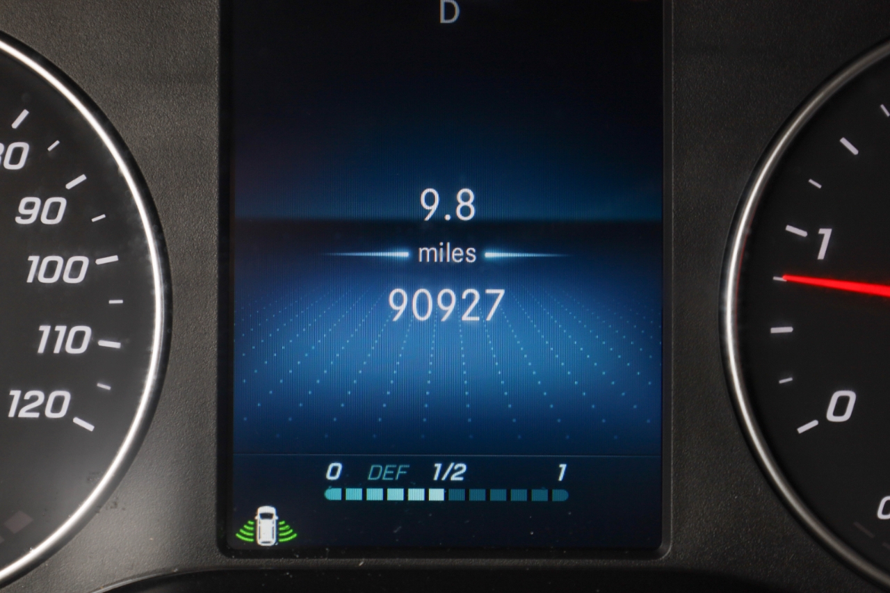 Mercedes-Benz Sprinter Cargo Van 2500 Standard Roof I4 144" RWD 2022