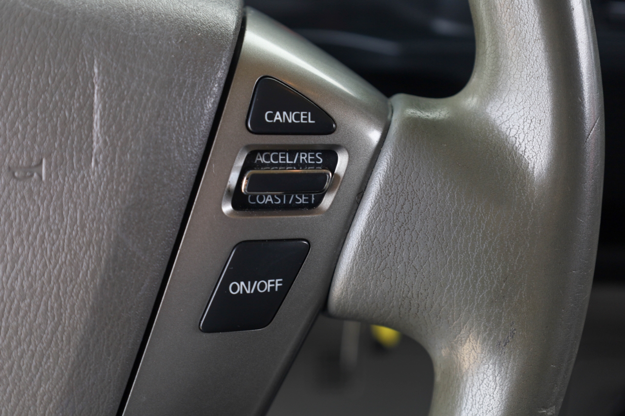 Nissan NV Cargo NV1500 Standard Roof V6 SV 2018