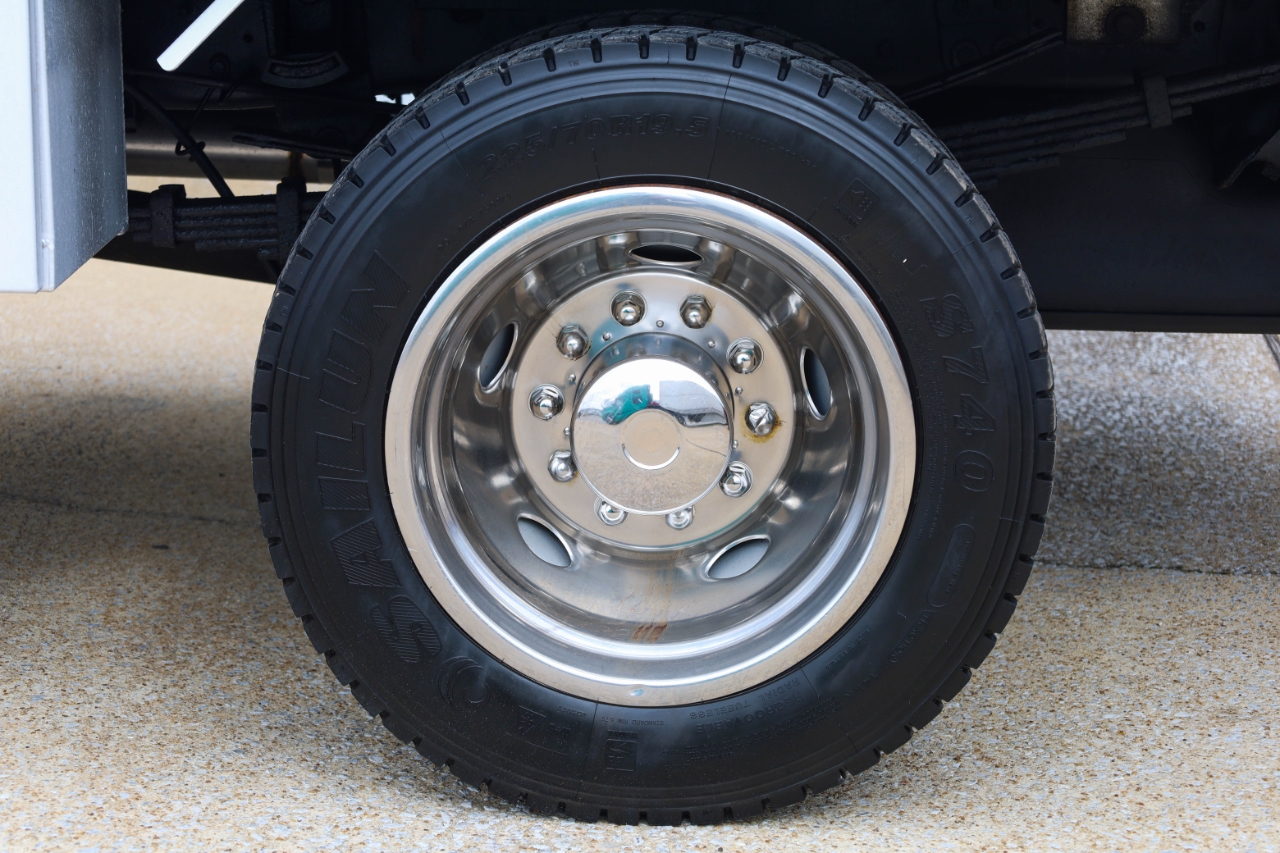 RAM 5500 2WD Crew Cab 173" WB 60" CA ST 2012