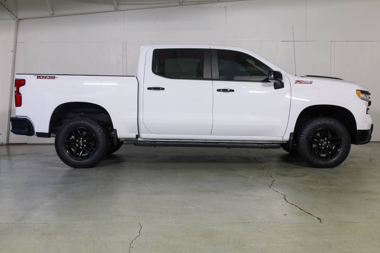 Chevrolet Silverado 1500 4WD Crew Cab 147" LT Trail Boss 2023