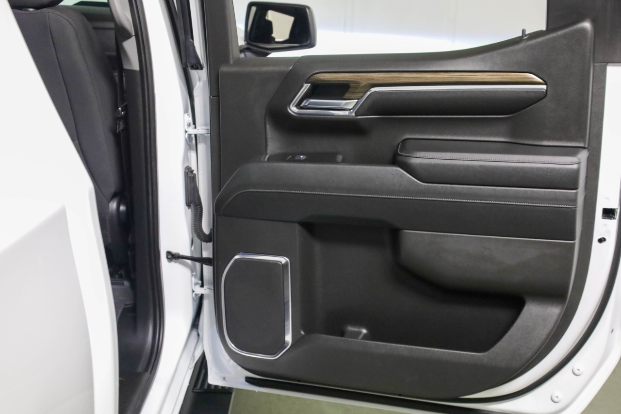 Chevrolet Silverado 1500 4WD Crew Cab 147" LT Trail Boss 2023