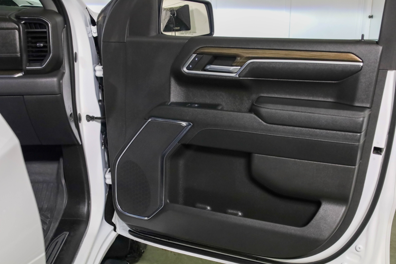 Chevrolet Silverado 1500 4WD Crew Cab 147" LT Trail Boss 2023