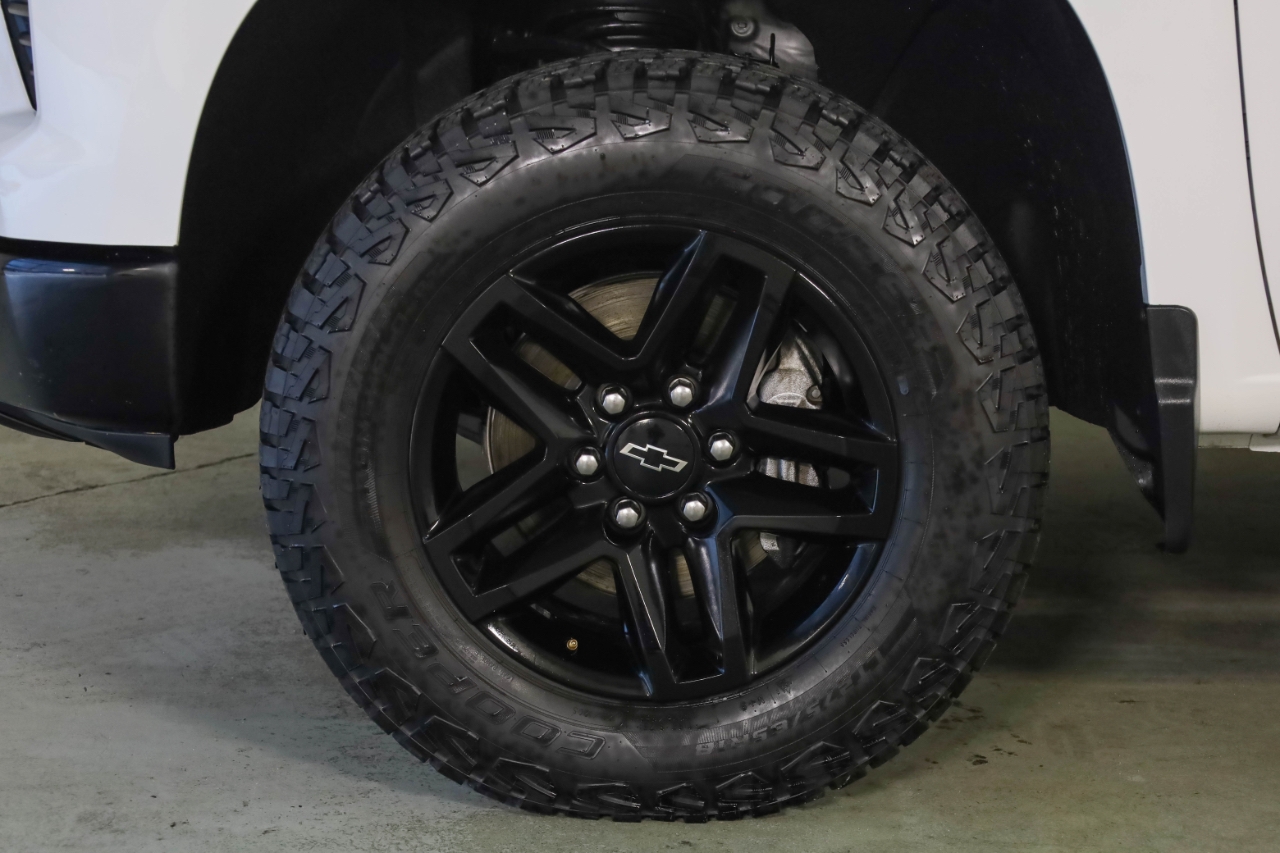 Chevrolet Silverado 1500 4WD Crew Cab 147" LT Trail Boss 2023