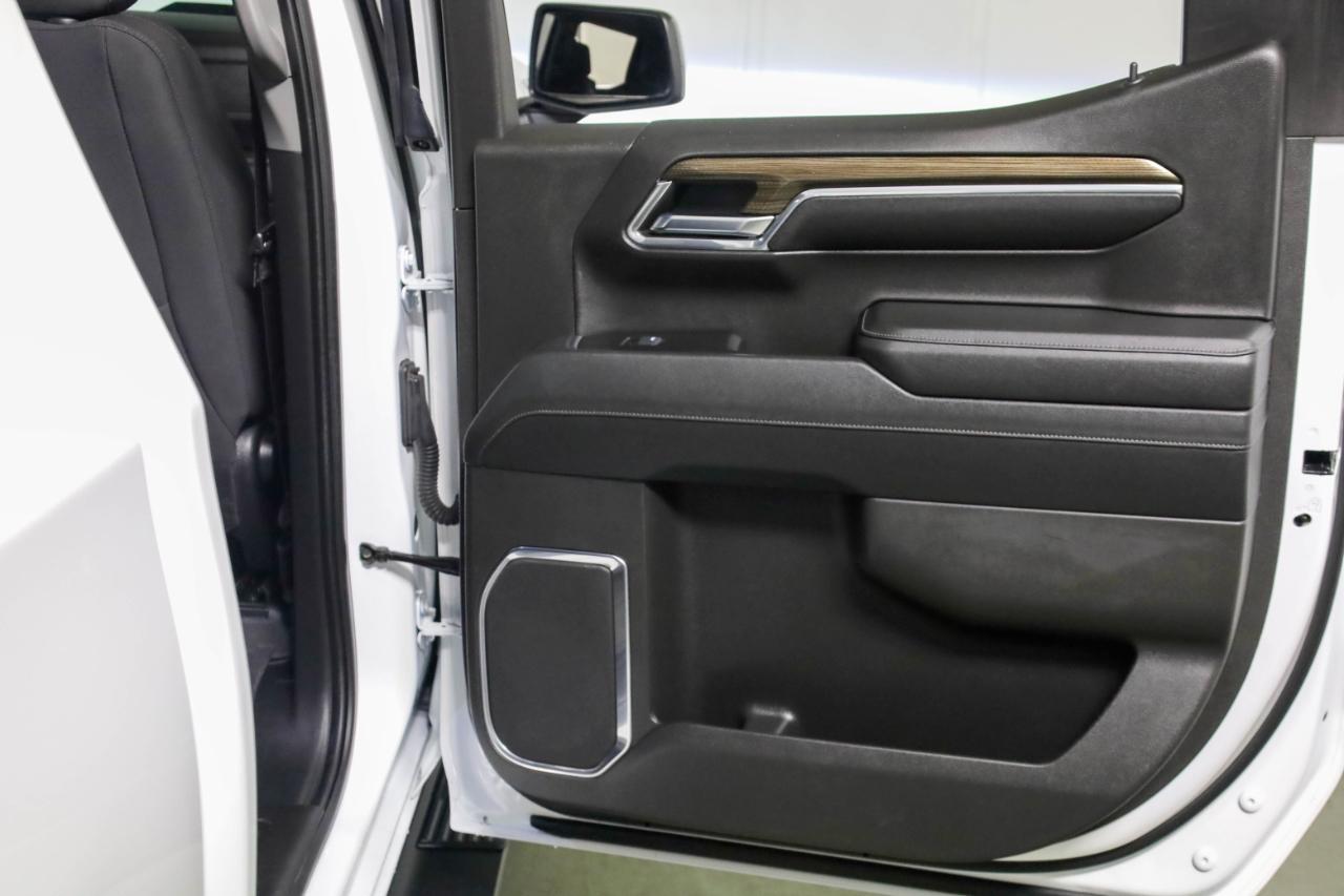 Chevrolet Silverado 1500 4WD Crew Cab 147" LT Trail Boss 2023