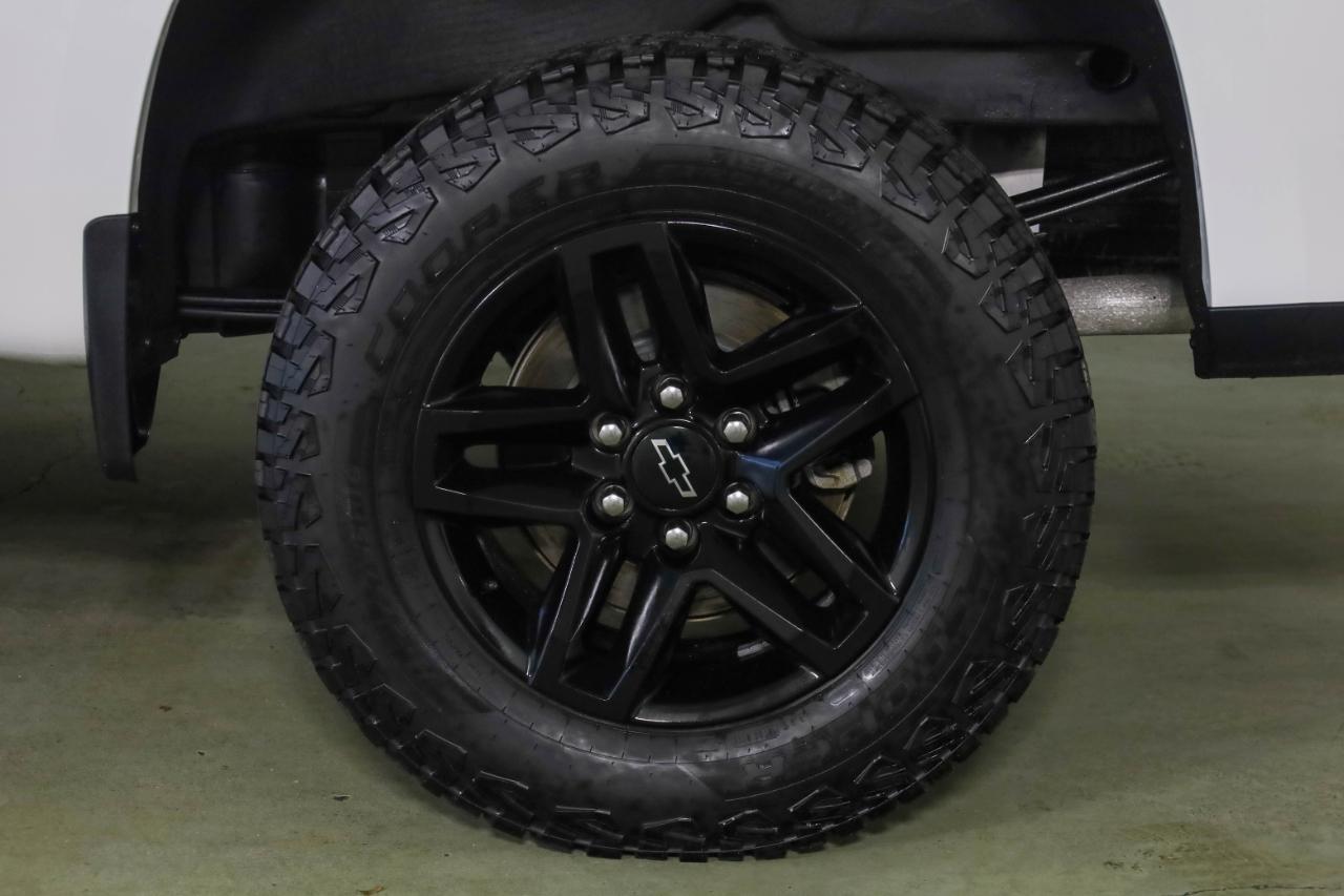 Chevrolet Silverado 1500 4WD Crew Cab 147" LT Trail Boss 2023