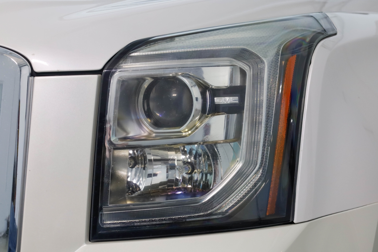 GMC Yukon XL 2WD 4dr Denali 2017