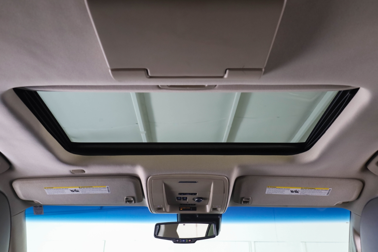 GMC Yukon XL 2WD 4dr Denali 2017