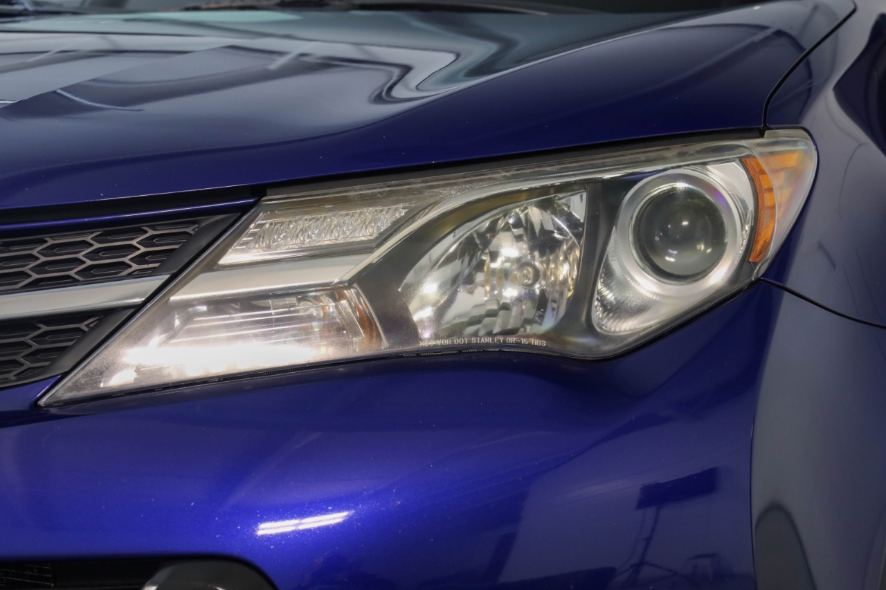 Toyota RAV4 FWD 4dr LE (Natl) 2014