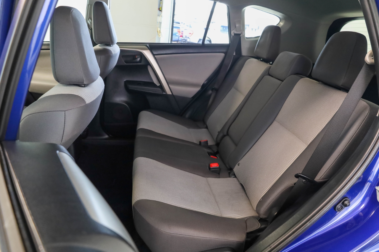 Toyota RAV4 FWD 4dr LE (Natl) 2014