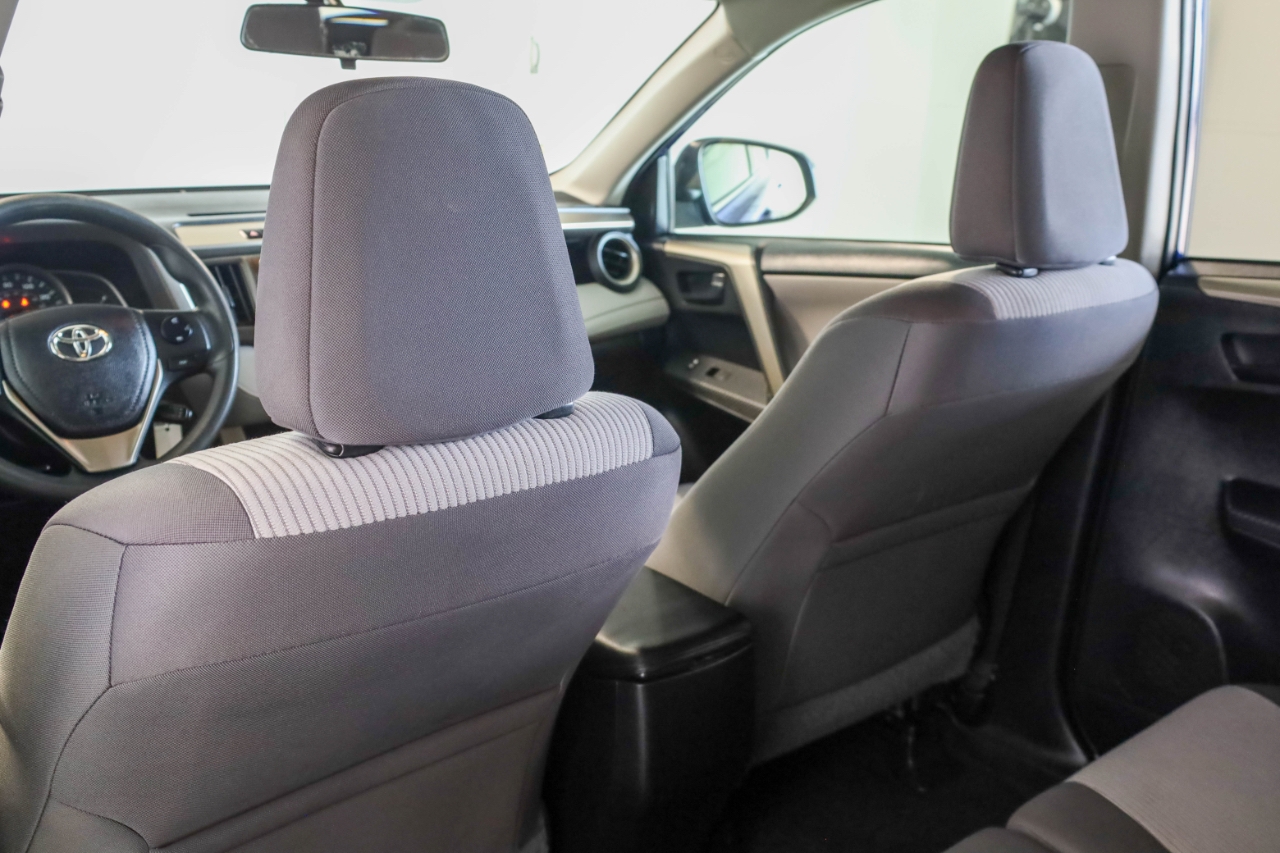 Toyota RAV4 FWD 4dr LE (Natl) 2014