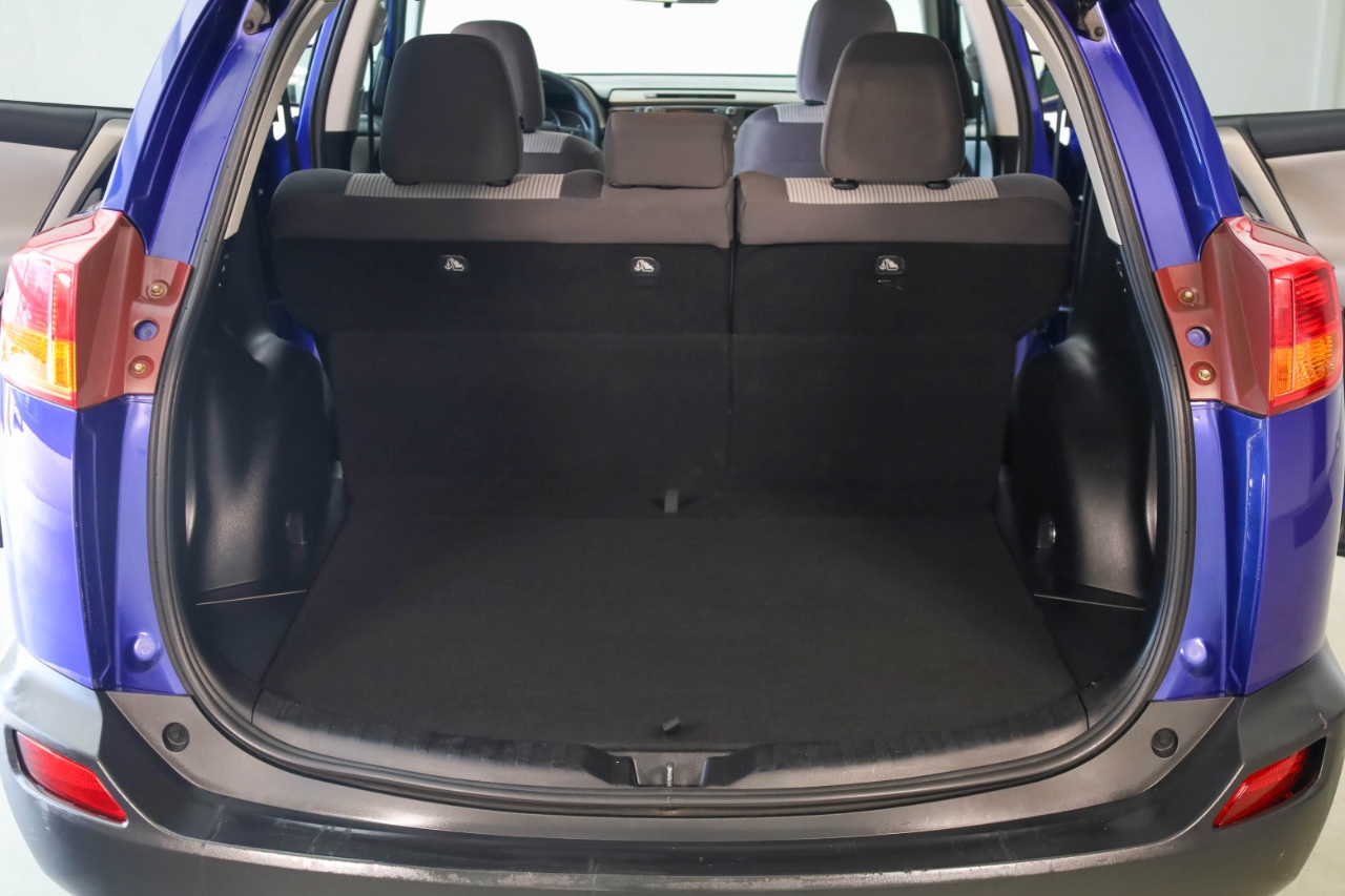 Toyota RAV4 FWD 4dr LE (Natl) 2014