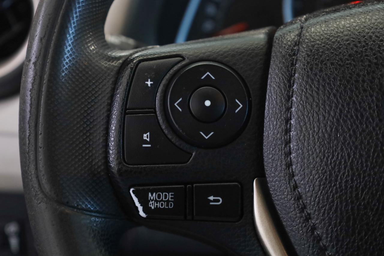 Toyota RAV4 FWD 4dr LE (Natl) 2014