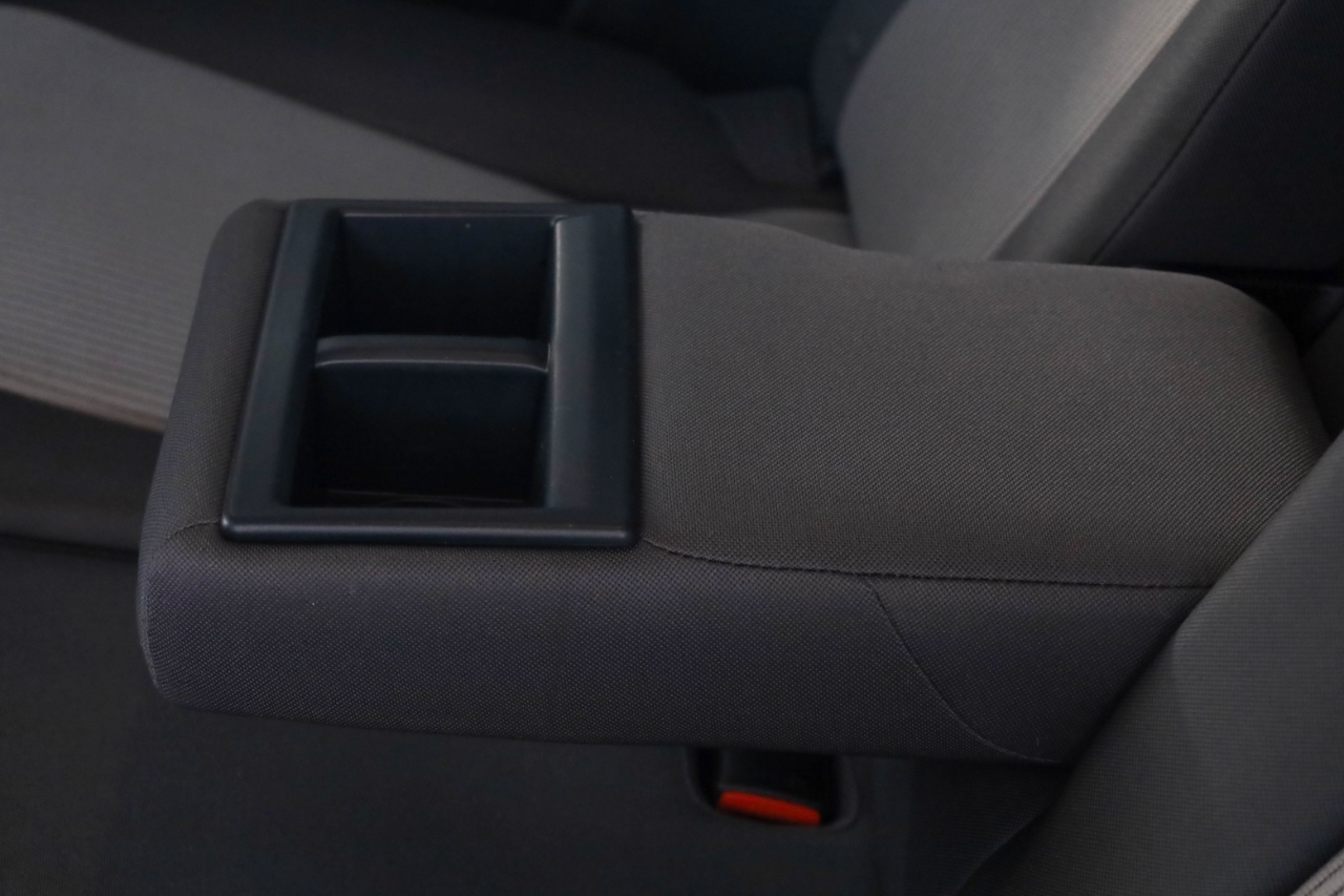 Toyota RAV4 FWD 4dr LE (Natl) 2014