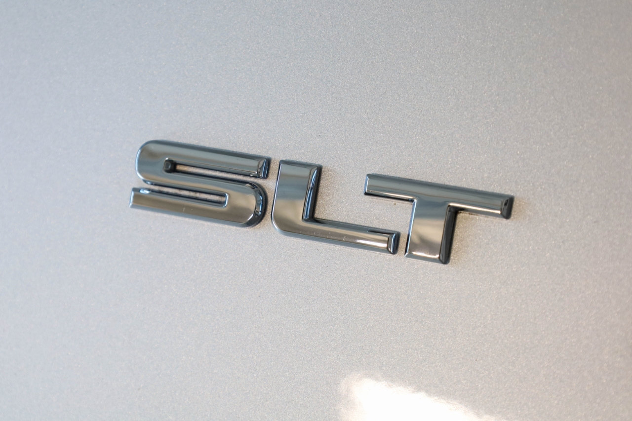 GMC Acadia FWD 4dr SLT w/SLT-1 2016