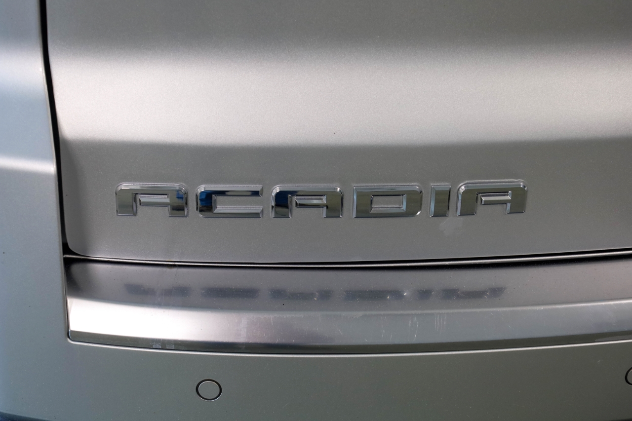 GMC Acadia FWD 4dr SLT w/SLT-1 2016